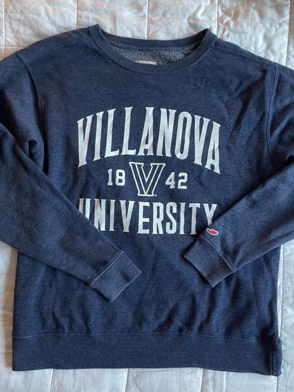 League Collegiate Wear Villanova University Navy Blue Crewneck Sweatshirt - S